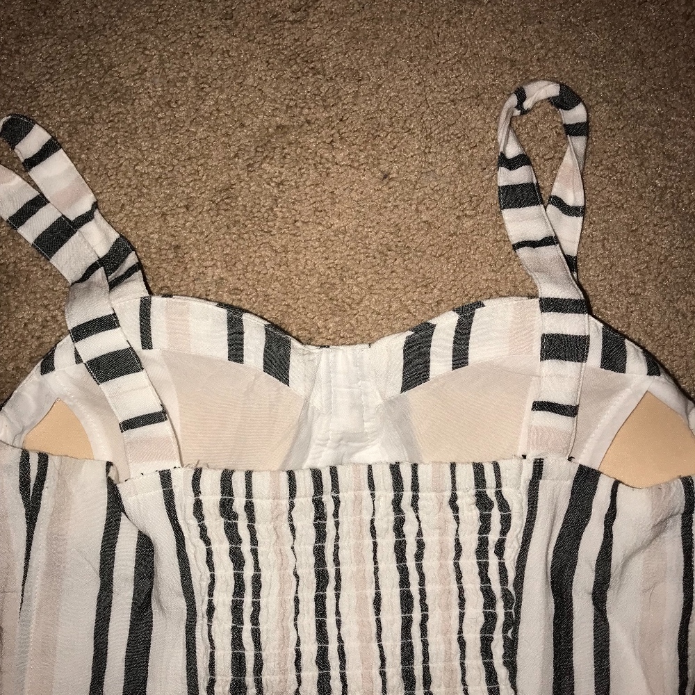Two Piece - Picture 4 of 4